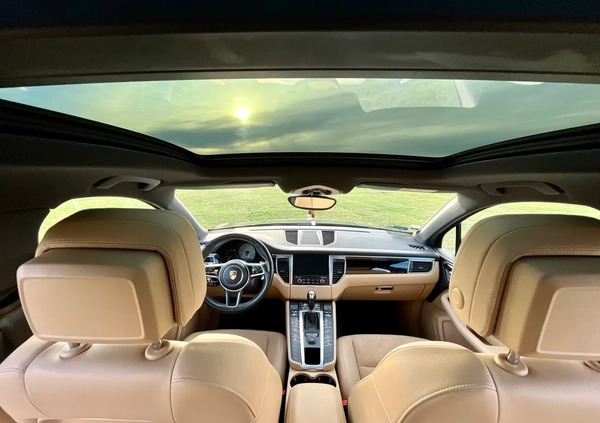 Porsche Macan cena 157800 przebieg: 114000, rok produkcji 2016 z Niemodlin małe 704